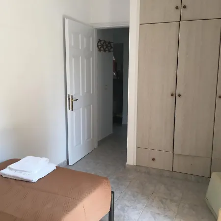 فيلة Chrysas House